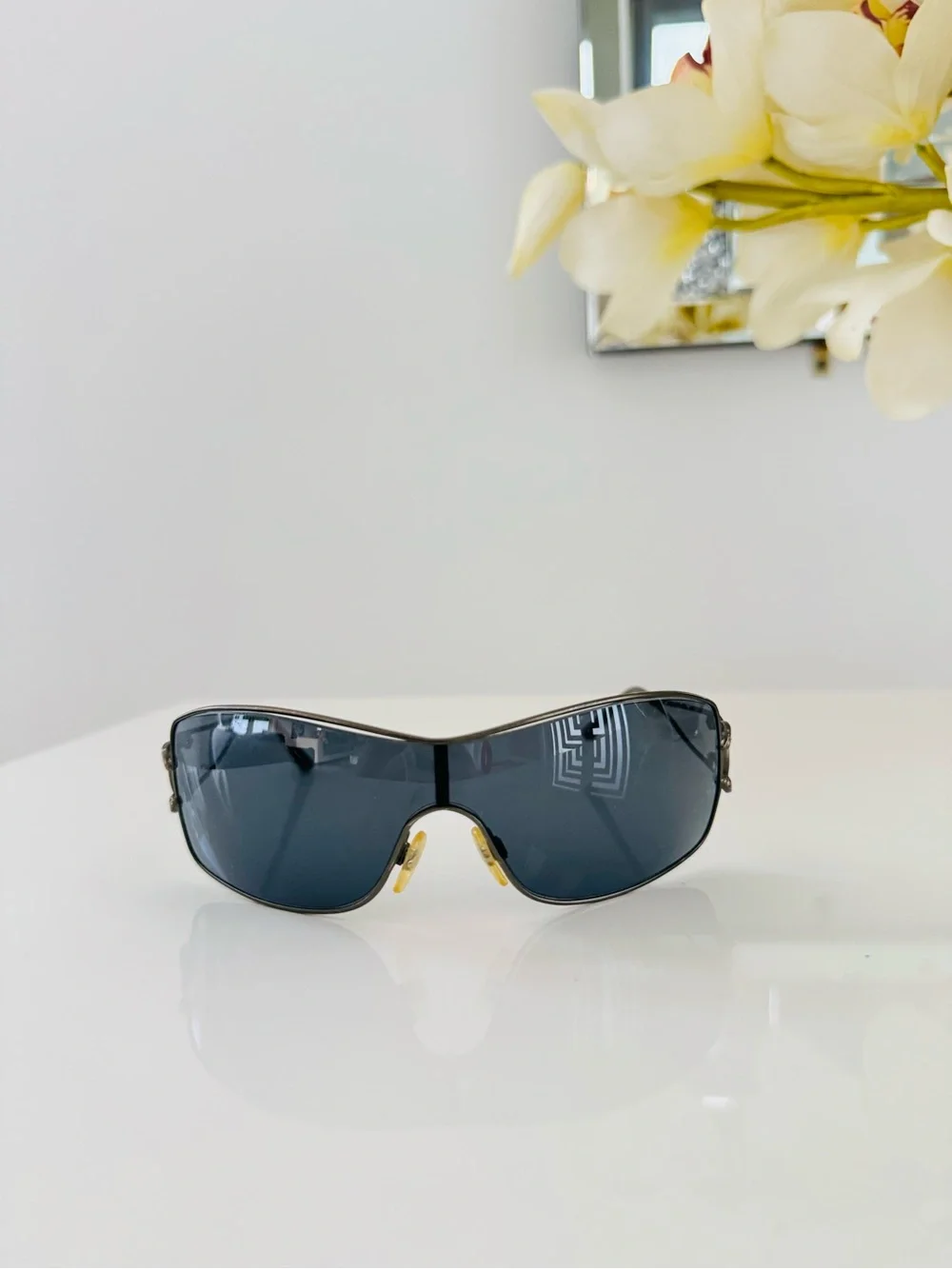 RARE 🍒 Vintage Authentic Chanel rhinestone CC sunglasses ✨